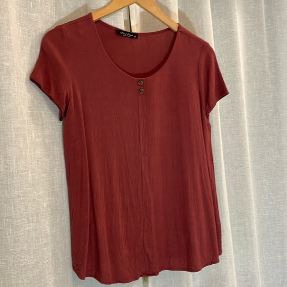 Final Touch Short Sleeve with Button Detail - Picture 1 of 3